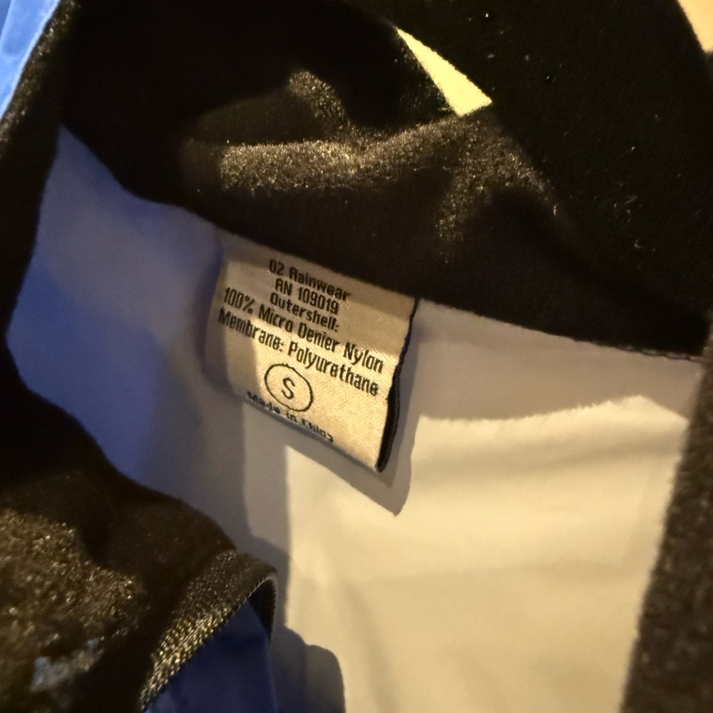 Blue and Black O2 Cycling Jacket - Picture 4 of 6